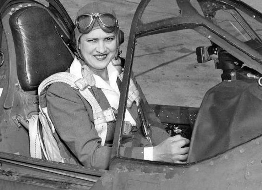 Jackie Cochran in a P-40 Warhawk