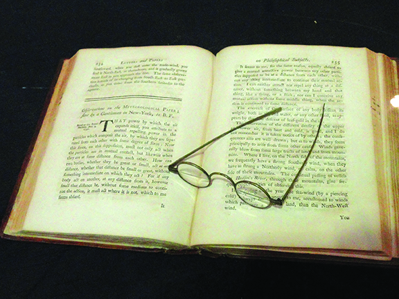 Bifocal glasses